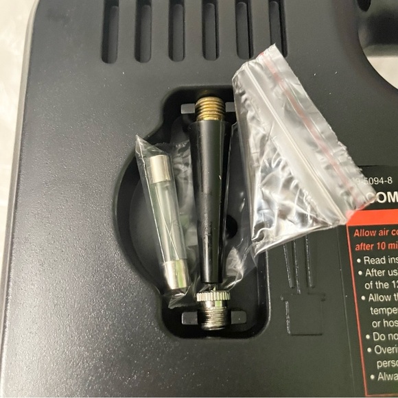 Just In Case 12V Air Compressor - Picture 15 of 15